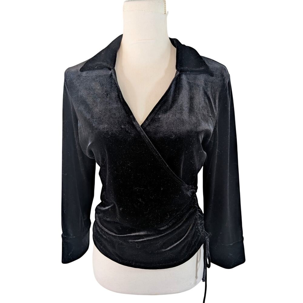CASUAL CORNER! RICH BLACK STRETCH VELVET, CRISS CROSS FRONT, SHIRRED SIDE TOP! M